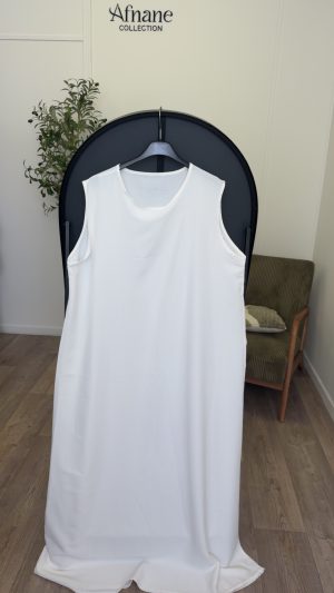 Robe sans manches soie de medine